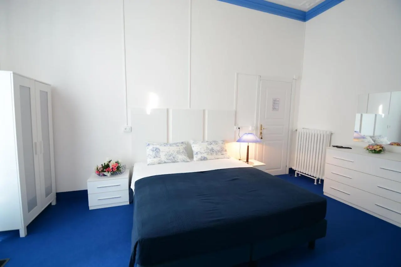 Olympia Hotel Genoa